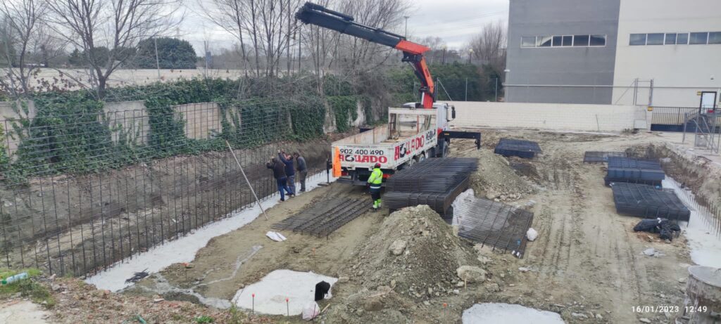 Gesnave construcción plataforma logística en Pinto