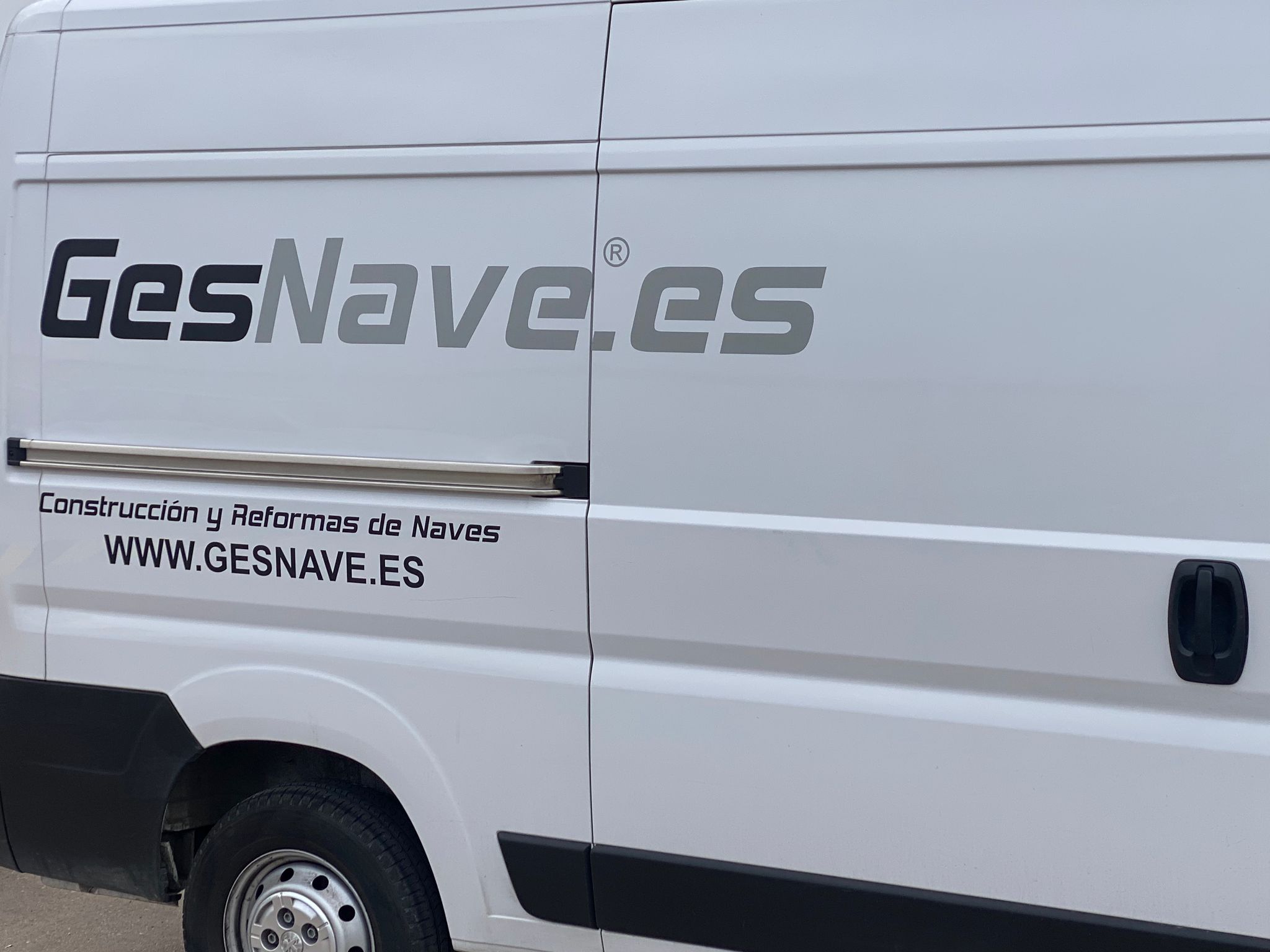 GESNAVE construcción de naves industriales