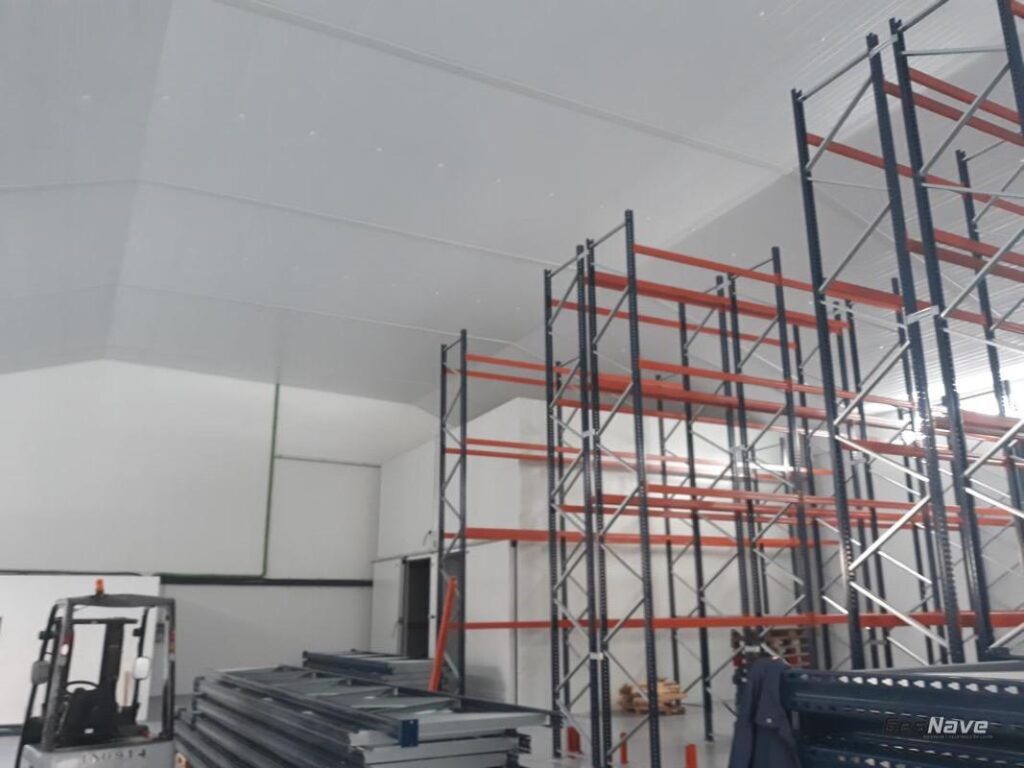 Construcción zona de almacén