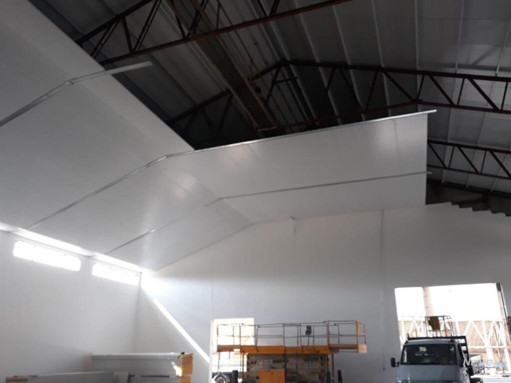 Techo de la nave industrial