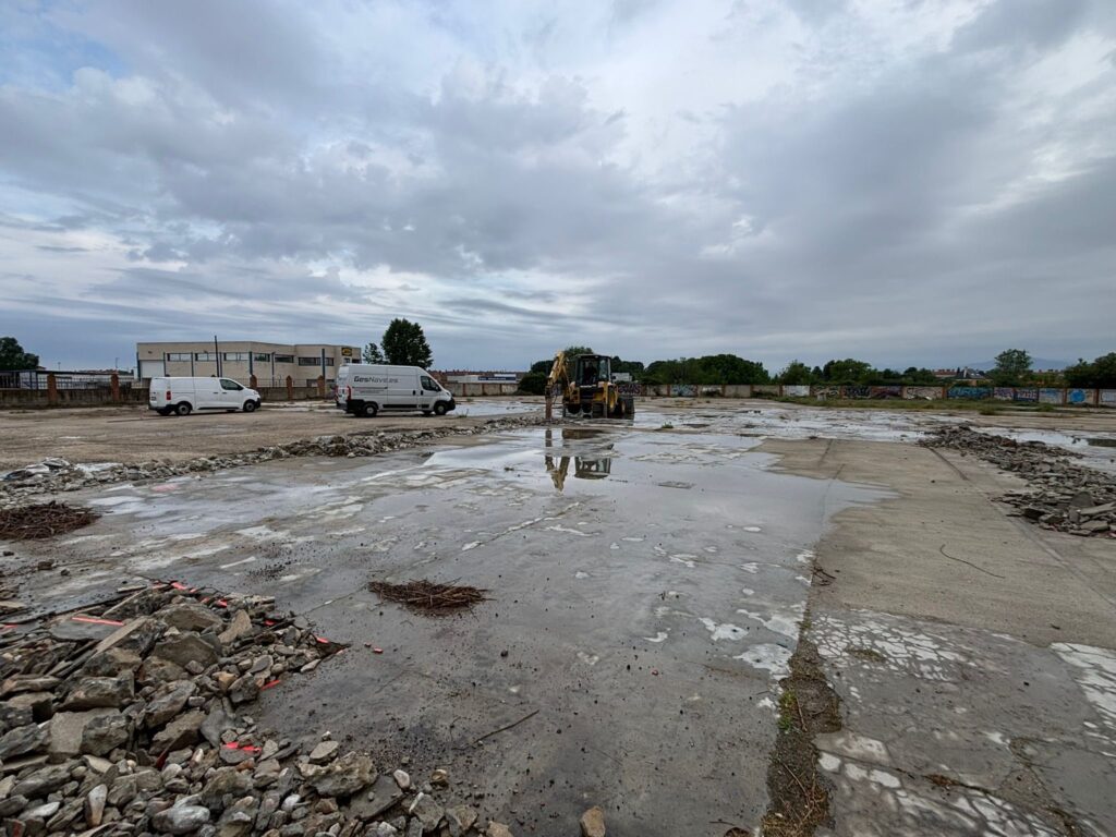 Replanteo de nave industrial en Madrid con estructura de hormigón – GESNAVE