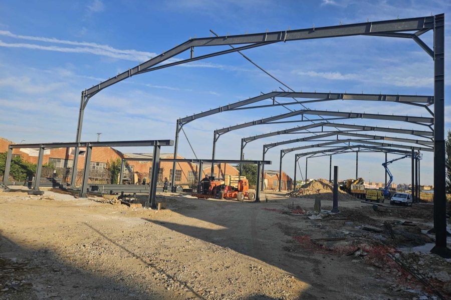 Nueva nave logística en Fuenlabrada por GESNAVE
